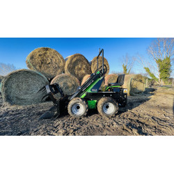 Valet de ferme PIXIE 14 V2 – Compact et multifonction, idéal centres équestres